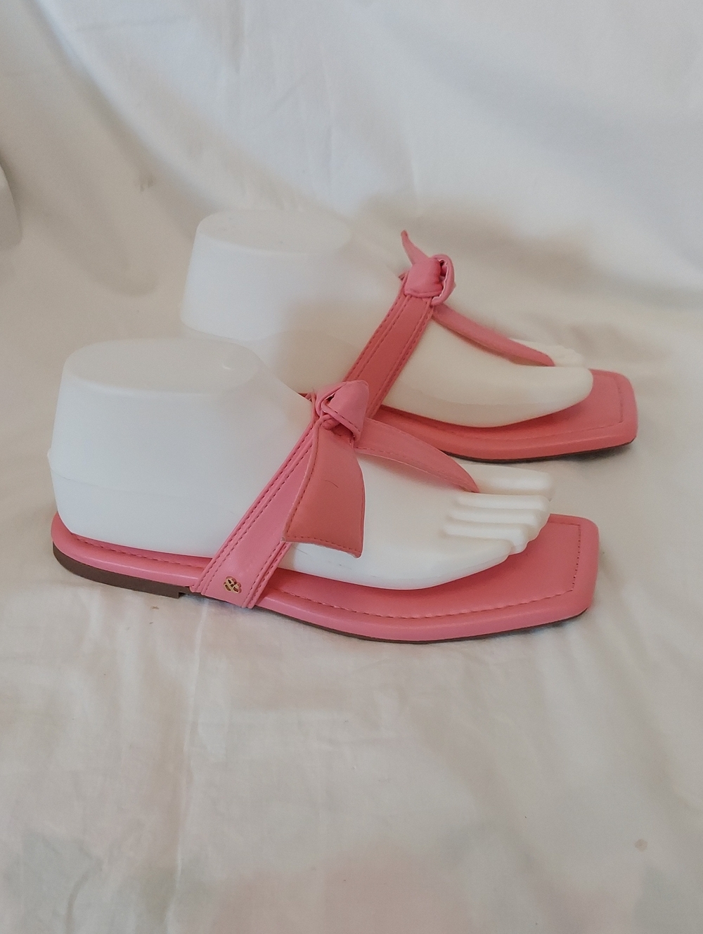 Sam & Libby Women's Tia Bow Sandal size 8 Salmon Pink